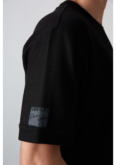 Tommy Life Siyah Pamuklu Kalın Yüzeyi Dokulu Oversize Fit Basic Erkek T-shirt - 88339 001