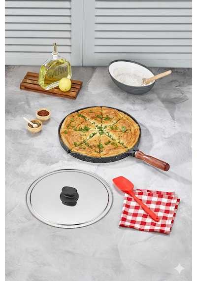 Kapaklı Döküm Börek Tavası 34 Cm Gümüş- Siyah