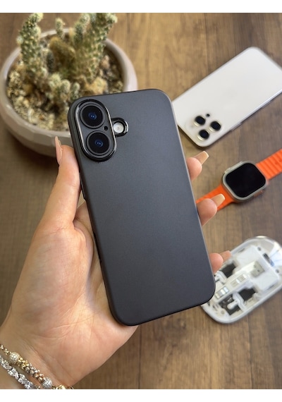 Apple iPhone 16 Uyumlu Süper İnce Mat Ultra Thin Silikon Kılıf Siyah