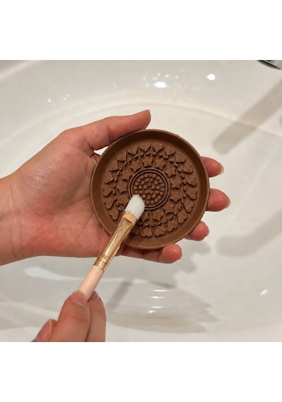 3d Baskı Makyaj Fırçası Temizleme Pedi - Desenli Aparat-kahverengi