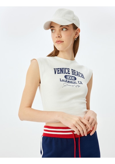 Koton Kolej Baskılı Slim Fit Bisiklet Yaka Kolsuz Crop Tişört Ekru 5sal10182ık Ekru