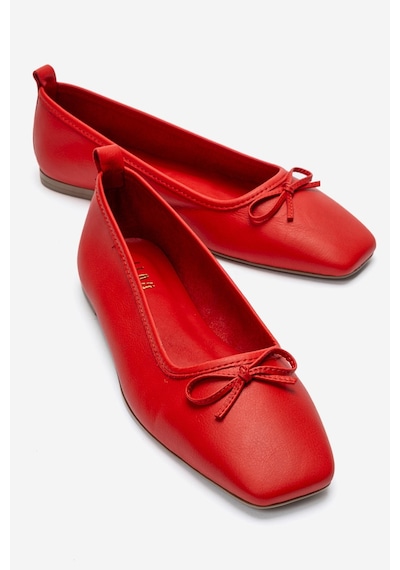 Luvishoes Sosa Kırmızı Cilt Hakiki Deri Küt Burunlu Fiyonklu Kadın Babet Ayakkabı