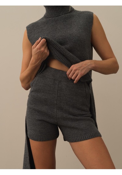 Xint Koyu Gri Doğal Yün Dokulu Regular Fit Şort 850944