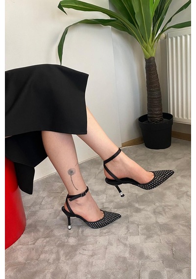 Preshley Kadın Fenny Siyah Saten Kristal Taşlı 9 Cm Teş Detaylı İnce Topuklu Sivri Burunlu Arkası Acık Stiletto Siyah Preshley Kadın Fenny Siyah Saten Kristal Taşlı 9 Cm Teş Detaylı İnce Topuklu Sivri Burunlu Arkası Acık Stiletto Siyah