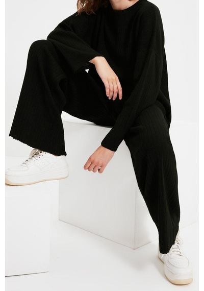 Ersefa Tarz Kadın Modern Moda Normal Bel Boru Paça Bisiklet Yaka Basic B siyah Ersefa Tarz Kadın Modern Moda Normal Bel Boru Paça Bisiklet Yaka Basic B siyah