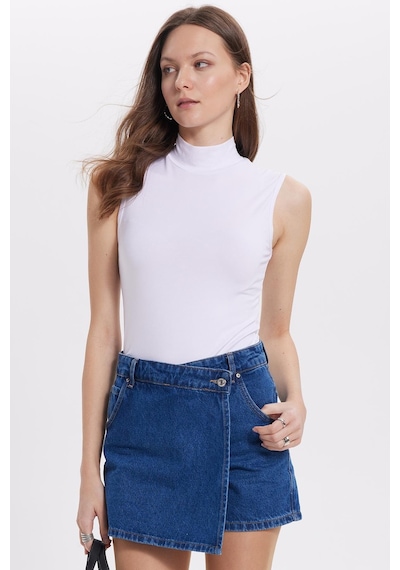 Tudors Kadın Regular Fit Klasik Kesim Viskon Kumaş Balıkçı Yaka Sıfır Kol Beyaz Bluz-34811 Beyaz