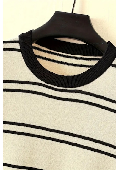 Tarz Cool Erkek Çizgi Detaylı Slim Fit Bisiklet Yaka Triko T-shirt Beyaz