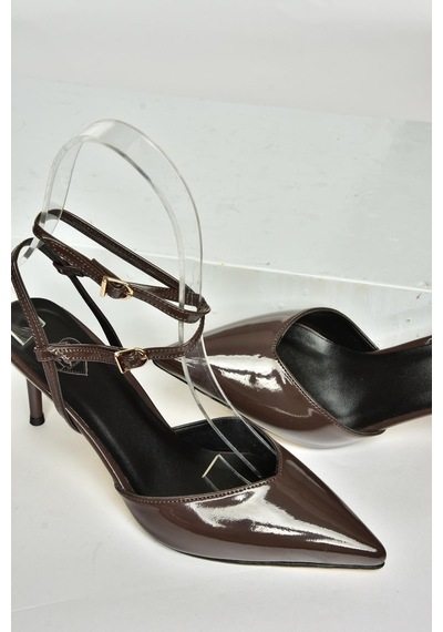 Fox Shoes U654078108 Kahverengi Rugan İnce Topuklu Kadın Ayakkabı Kahverengi