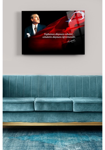 Atatürk Bayrak Vatan Okul Cam Tablo Modern Sanat Tablosu Parlak Ve Net Görüntü Kafe Ve Ofis İçin Anlamlı Hediye Seçeneği Kolay Montaj Askılı