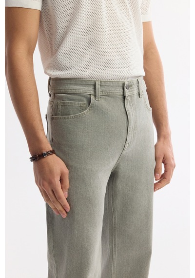 Avva Erkek Haki Klasik Bel %100 Pamuk Eskitme Yıkamalı Tokyo Straight Fit Jean Pantolon A51y3542