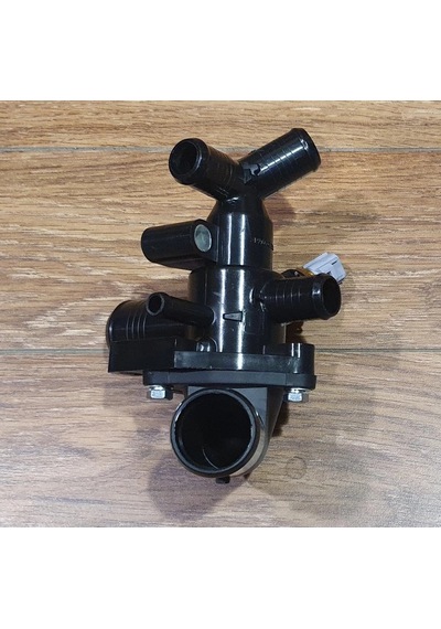 Ducki Ford Ranger 2012-2018 Termostat Gövdesi Set
