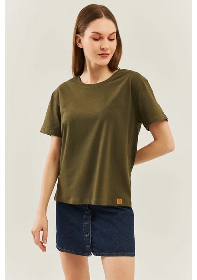 Kadın Rahat %100 Pamuklu Penye Bisiklet Yaka Kısa Kol Basic T-shirt Haki