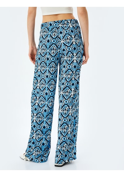 Koton Yüksek Bel Bürümcük Baskılı Geniş Paça Pantolon Mavi Desenli 5sal40017ık Mavi Desenli Mavi Koton Yüksek Bel Bürümcük Baskılı Geniş Paça Pantolon Mavi Desenli 5sal40017ık Mavi Desenli Mavi