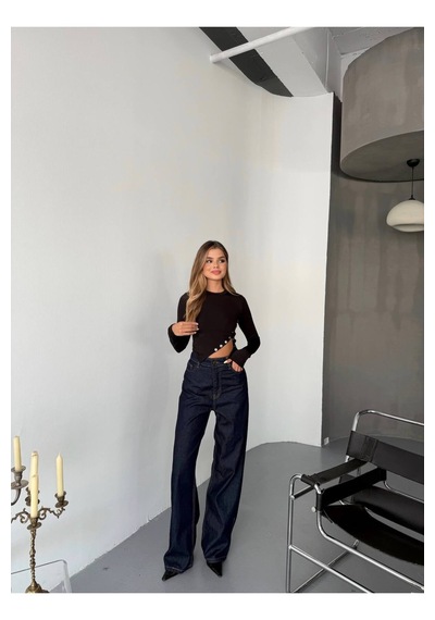 Kechi Woman Dalgıç Kumaş Çıtçıtlı Crop Siyah