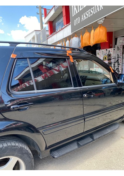 MKM Mercedes ML 320 2005 Model ve Üzeri 4'lü Mugen Cam Rüzgarlığı