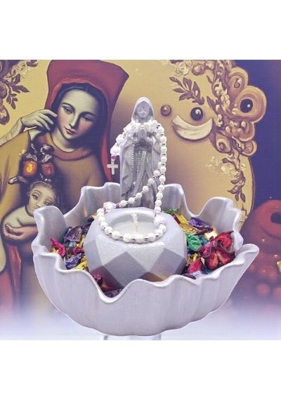Meryem Ana Heykelciği Ve Mumluk, Kurutulmuş Yapraklar Ve Led Işık İle, 4 Farklı Renk 18399220