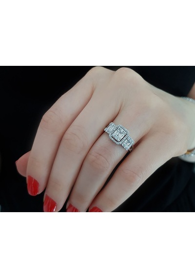 Sirius F Renk 0,79 Karat Tria Baget Pırlanta Yüzük 0842R0005
