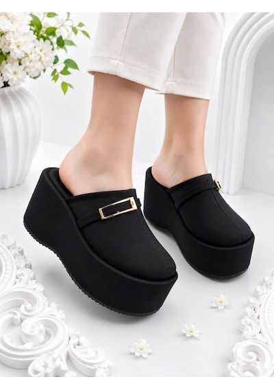 Dabab Shoes Nara Kadın Siyah Sıcak Kürklü Gold Tokalı Kapalı Burun Dolgu Topuklu Platform Terlik Dabab Shoes Nara Kadın Siyah Sıcak Kürklü Gold Tokalı Kapalı Burun Dolgu Topuklu Platform Terlik