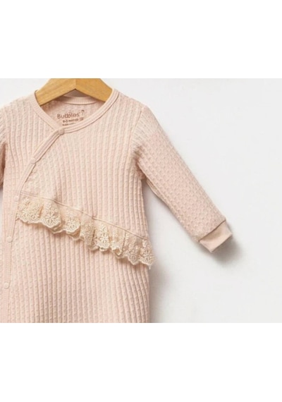 By Bubbles Natural Belden Dantelli Kız Bebek Tulum Somon