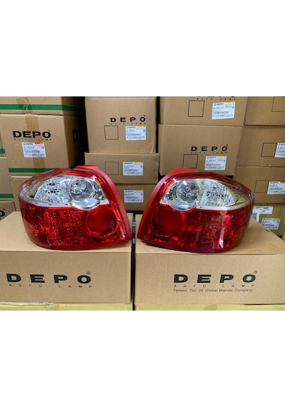 Toyota Aurıs 2010-2012 Arası Depo Sağ Ve Sol Stop Lambası Takım 81561-02550 / 81551-02550