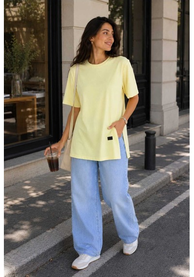 Tenra Kadın Basic Oversize Tişört Bisiklet Yaka Uzun Boy Yırtmaçlı Lazer Kesim %100 Pamuk Sarı Tenra Kadın Basic Oversize Tişört Bisiklet Yaka Uzun Boy Yırtmaçlı Lazer Kesim %100 Pamuk Sarı