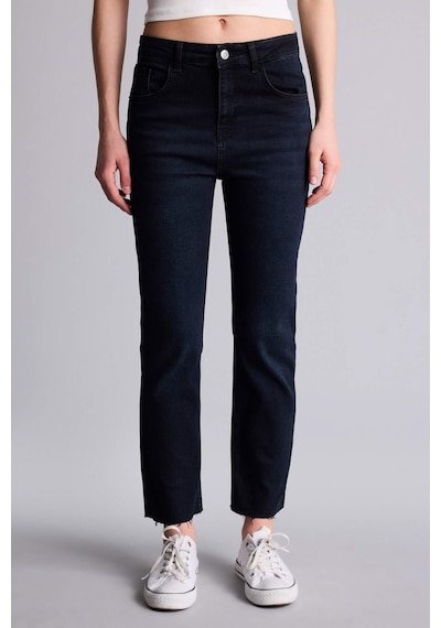 Defacto Crop Flare Fit Düşük Bel Bilek Boy Jean Yıkamalı Pantolon G2217ax25wnnm40 Siyah-nm40 Defacto Crop Flare Fit Düşük Bel Bilek Boy Jean Yıkamalı Pantolon G2217ax25wnnm40 Siyah-nm40