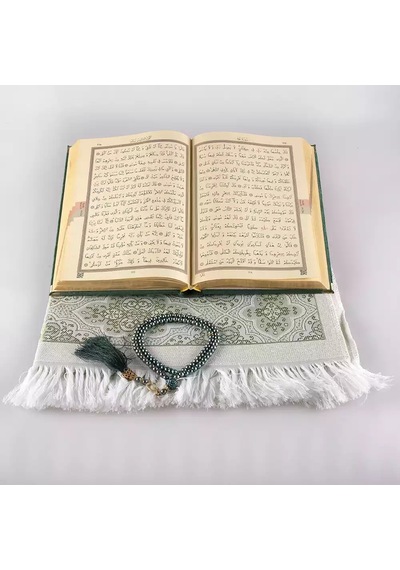 Seccade + Tesbih + Kuran Hediye Seti Orta Boy, Kadife, Zeytin Yeşili, Lafzatullah