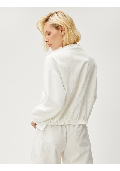 Koton Sırt Detaylı Sweatshirt Yazı Nakışlı Ekru 3sak10154ek Ekru