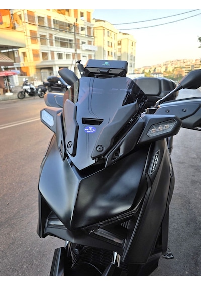 Motocam Yamaha Xmax Ön Cam 2023-2026 Model 36cm Siyah Renkli 4mm Sportif