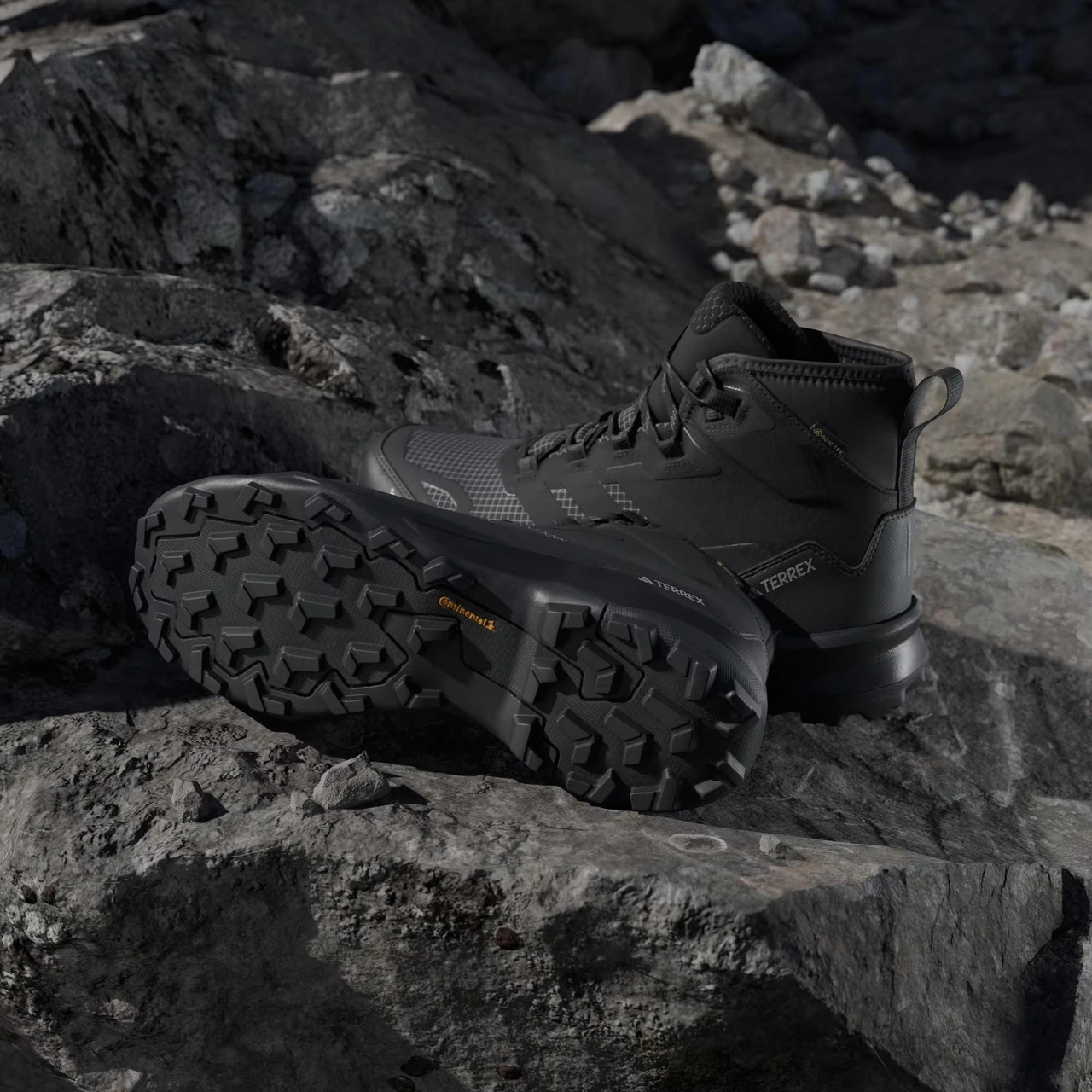 Adidas Terrex Skychaser Ax5 Mid Gore-tex Clımawarm Erkek Bot C-adıjq2205e10a00 Siyah