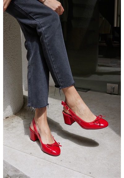 Dorado Kadın Nude Cilt Slingback Kalin Topuklu Ayakkabi Kırmızı