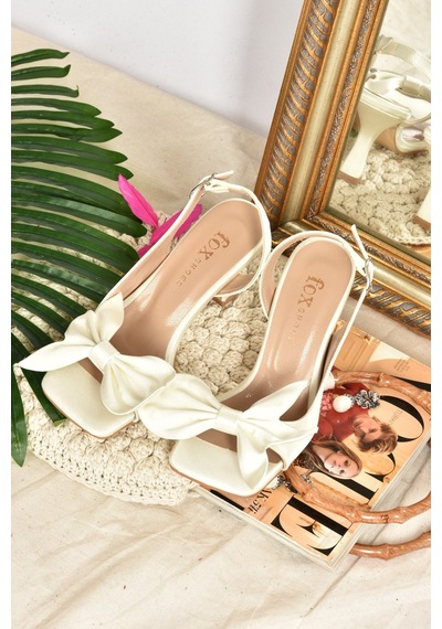 Fox Shoes Bej Saten Kurdele Detaylı Kadın Topuklu Ayakkabı K749384904 Bej