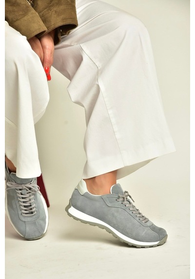 Fox Shoes Z312516661 Gri Hakiki Deri Süet Kadın Spor Ayakkabı Sneakers