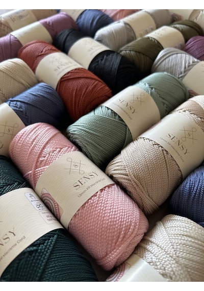 Sensy 1.5 Mm - 100 Gr Polyester Makrome Ipi Sütlü Kahve 150 M Polyester Makrome Ip Supla Ip Ve Çanta Ipi