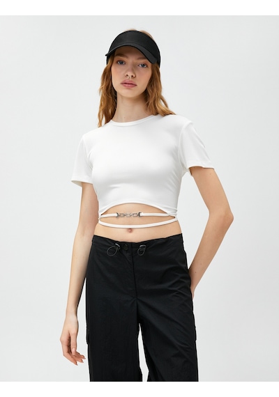 Koton Crop Tişört Zincir Detaylı Bisiklet Yaka Ekru 2sal10738ık Ekru