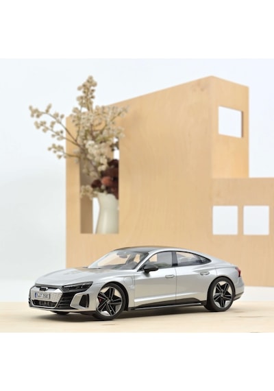 Norev 1/18 Audi Rs E-tron Gt 2021 Silver