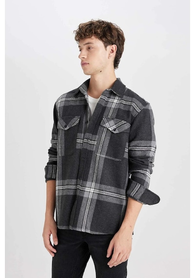 DeFacto Regular Fit Polo Yaka Kareli Oduncu Flanel Uzun Kollu Gömlek D6027AX24AUBK81 Siyah DeFacto Regular Fit Polo Yaka Kareli Oduncu Flanel Uzun Kollu Gömlek D6027AX24AUBK81 Siyah