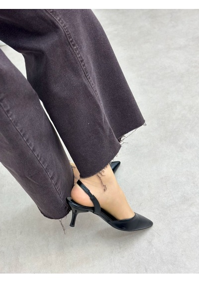 Ervanın Butiği Siyah Parlak Deri Jaren Lastik Detay Kadın Stiletto-6087 Siyahcilt