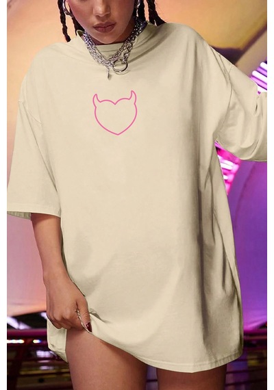 Unisex Şeytan Kalp Baskılı Oversize Tshirt Bej
