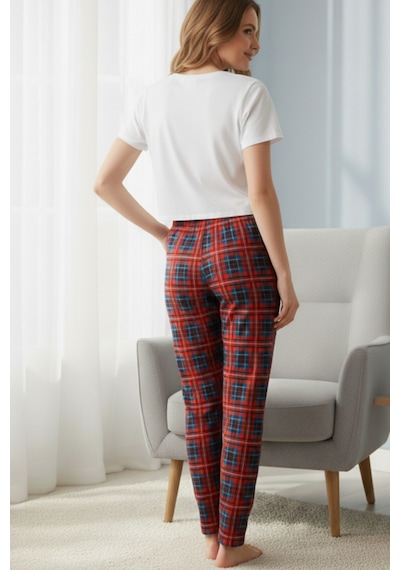 Elemge Kadın Kırmızı Pijama Altı Süet Kumaş Ekoseli Rahat Kalıp Kurdeleli Esnek Yumuşak Doku Cepsiz Kırmızı-lacivert Elemge Kadın Kırmızı Pijama Altı Süet Kumaş Ekoseli Rahat Kalıp Kurdeleli Esnek Yumuşak Doku Cepsiz Kırmızı-lacivert