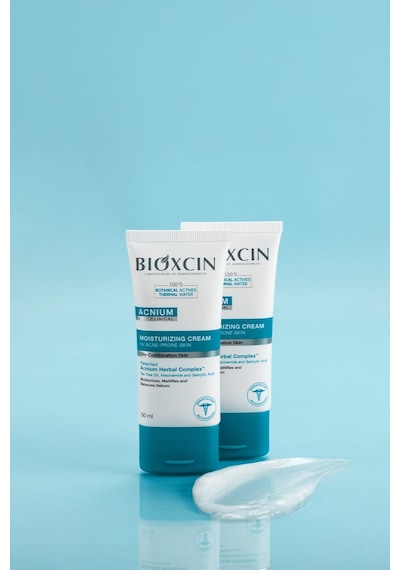 Bioxcin Acnium Sebum Dengeleyici Nemlendirici Krem 50 Ml + Bioxcin Acnium Yüz Yıkama Jeli Sebium Dengeleyici 500 Ml