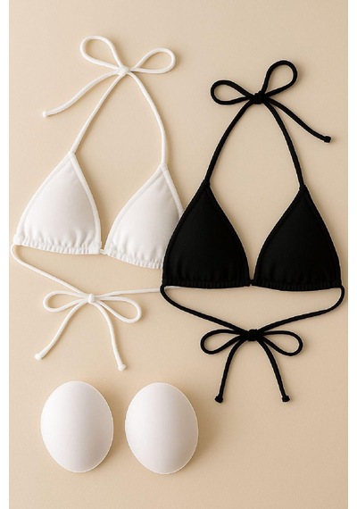 Kadın Siyah Ve Beyaz Minimal Kesim Üçgen Bikini Üstü Çok Renkli