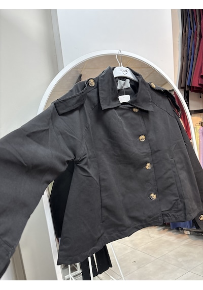 Nirva Butik Kadın Kısa Düğmeli Trenç Siyah