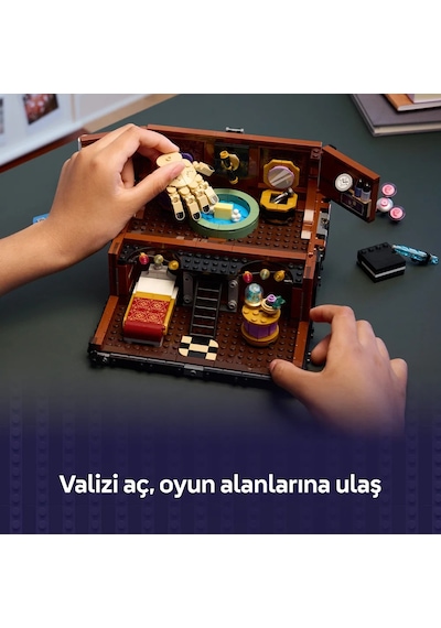 LEGO® Wednesday Şey’in Dairesi 76785 - 10 Yaş ve Üzeri Çocuklar için Koleksiyonluk Yaratıcı Oyuncak Yapım Seti (828 Parça)
