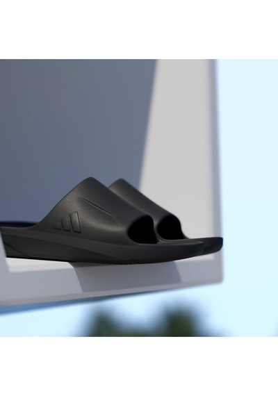 Adidas Lıghtshıft Slıde Siyah Erkek Terlik Hq2423