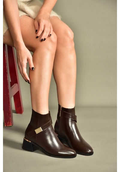 Fox Shoes V518047009 Kahverengi Kalın Alçak Topuklu Kadın Bot Kahverengi