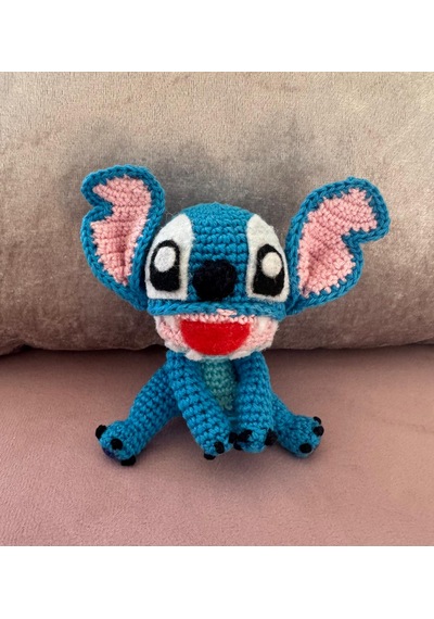 Mini Oturan Stitch Amigurumi Figür 12 Cm 001