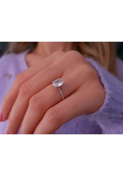 Sirius Pırlanta Ve Oval Beyaz Topaz Taşlı Yüzük 0802R0013