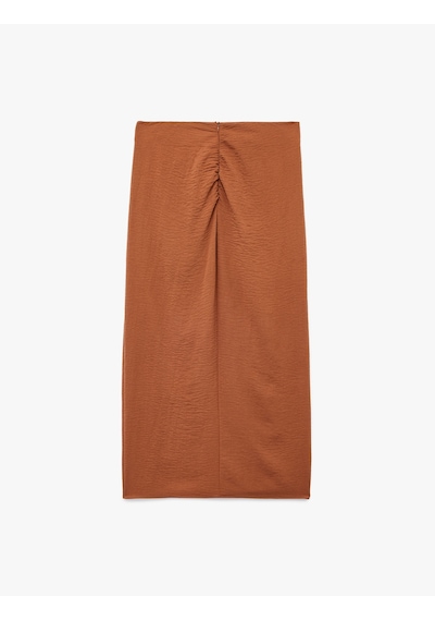 Koton Aerobin Kumaş Drape Detaylı Taşlı Yırtmaçlı Midi Etek Kahverengi 5sak70233pw