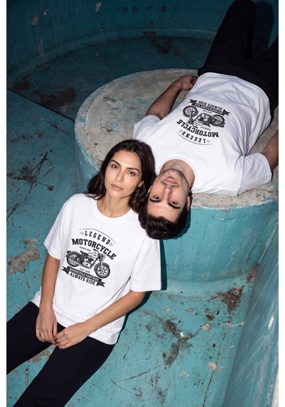 Black Nova Oversize Baskılı Unisex %100 Pamuk T-shirt Legend Motorcycle Beyaz